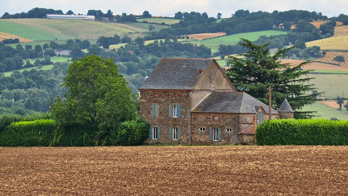 Exploring Eccentric Follies Hidden in Countryside Estates